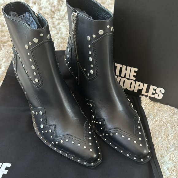 🌟NEW🌟The Kooples Black Studded Women's Boots ✨NEW✨ size 37 - Picture 2 of 9